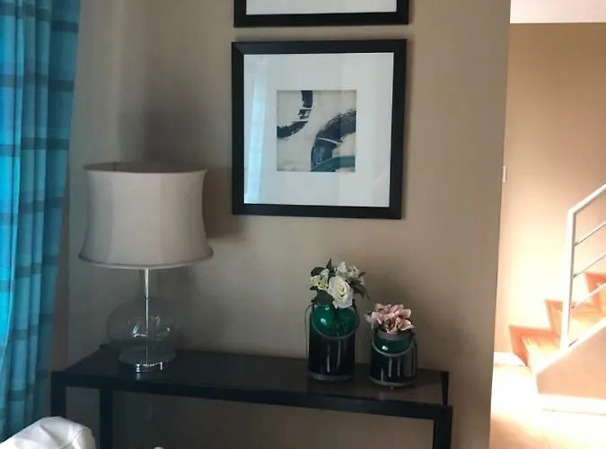 アパート Loft Beside Shangri-la マニラ市