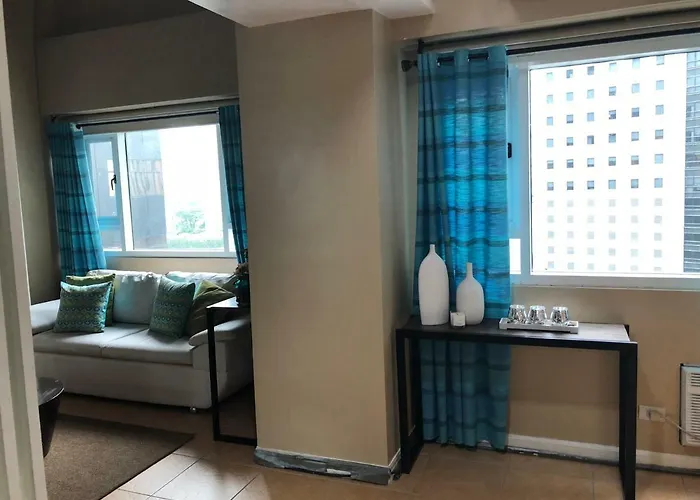 Loft Beside Shangri-la マニラ市